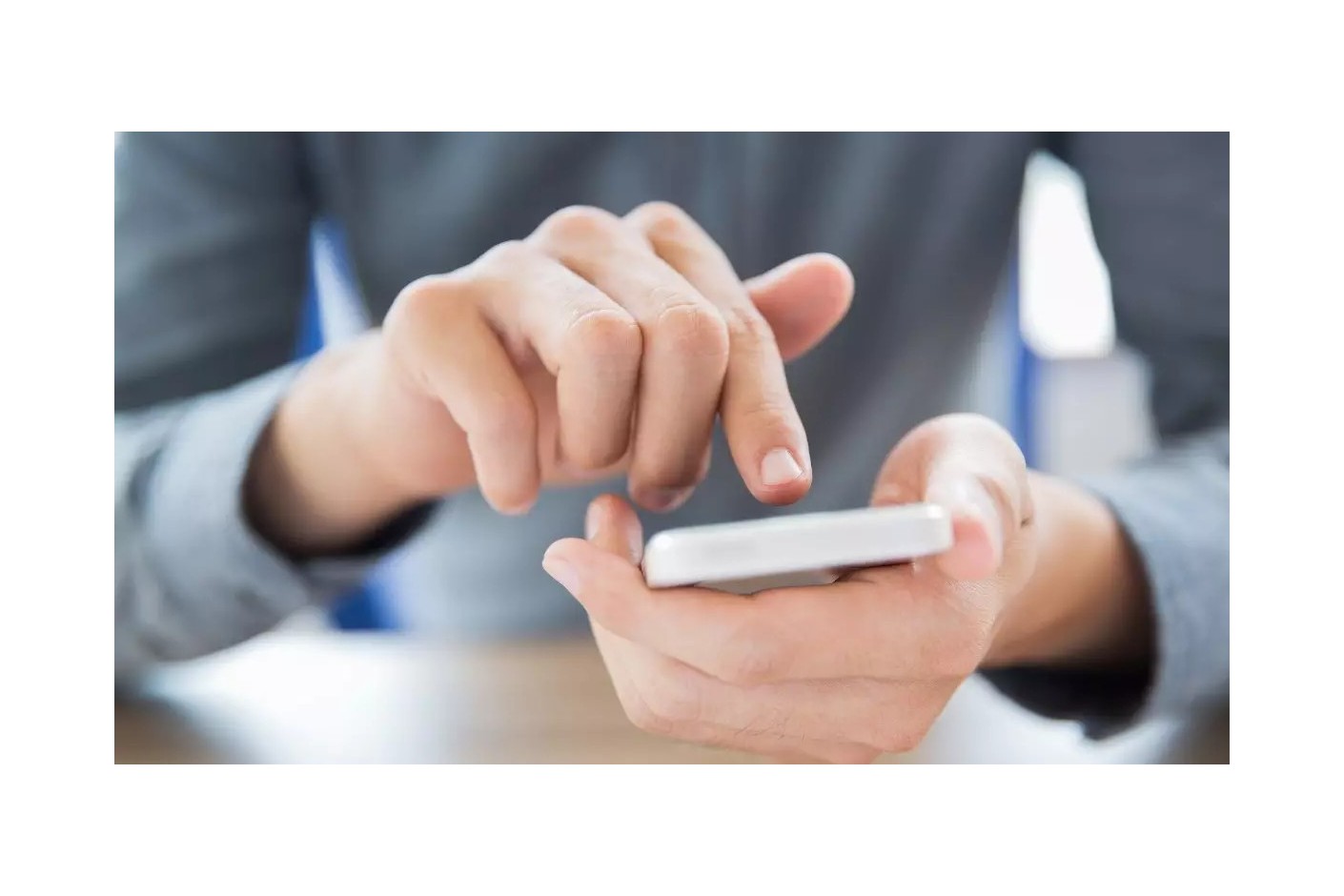 O que fazer para reparar um telemóvel molhado